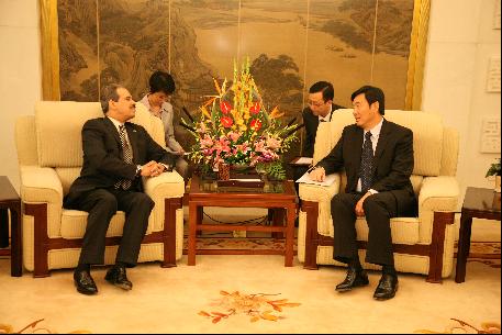 外交部副部长翟隽会见沙特青年代表团