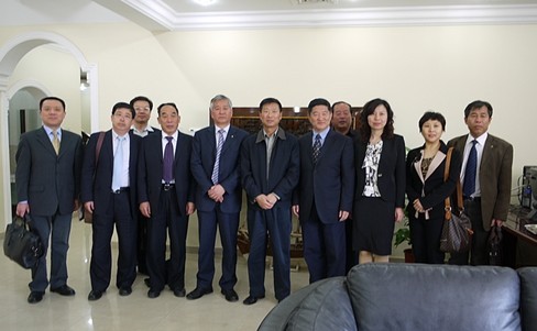 山东省经济和信息化委员会代表团访问科威特