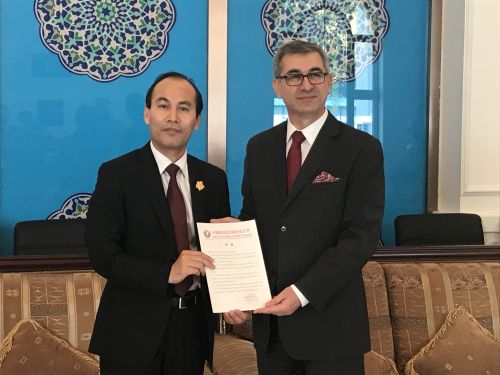 中国阿拉伯交流协会参加伊拉克摩苏尔全面解放庆祝仪式