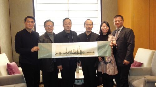 秦勇专程赴上海参加浦东新区主题午餐会 探讨“一带一路”合作